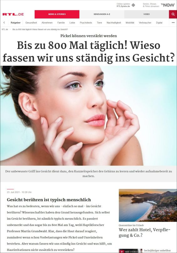 Bis zu 800 Mal täglich! Wieso fassen wir uns ständig ins Gesicht?