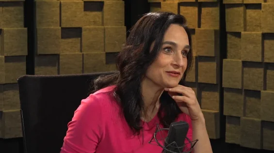 Dr. Yael Adler | Dermatologin | Diese Nährstoffe und Lebensmittel brauchen wir wirklich